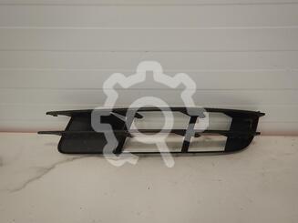 Решетка в бампер Audi Q7 2005 - 2014 г.