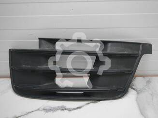Решетка в бампер Audi Q7 с 2015 г.