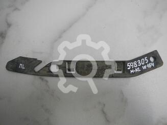 Кронштейн бампера переднего Mercedes-Benz M-Klasse II [W164] 2005 - 2011
