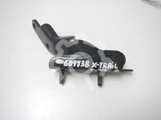 Петля двери багажника Nissan X - Trail (T32) c 2014 г.