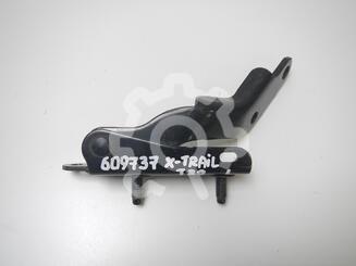 Петля двери багажника Nissan X - Trail (T32) c 2014 г.