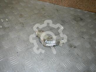 Кронштейн генератора Nissan Micra III [K12] 2002 - 2010