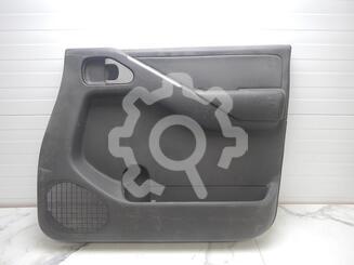 Обшивка двери передней правой Nissan Navara (Frontier) III (D40) 2004 - 2015