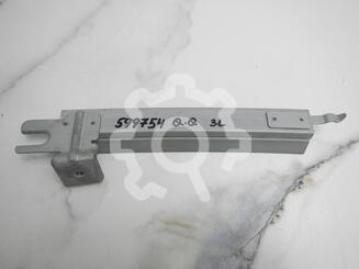 Направляющая стекла двери Nissan Qashqai (J10) 2006 - 2014