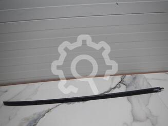 Молдинг стекла лобового Toyota Camry VIII [XV70] 2017 - н.в.