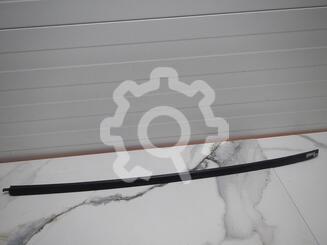 Молдинг стекла лобового Toyota Camry VIII [XV70] 2017 - н.в.