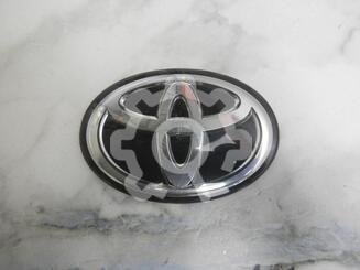 Эмблема Toyota Camry VIII [XV70] 2017 - н.в.