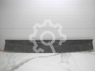 Накладка бампера заднего Toyota Land Cruiser [200] 2007 - 2021