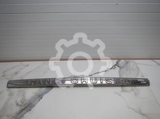 Накладка двери багажника Toyota Land Cruiser [200] 2007 - 2021