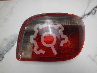 Фонарь задний правый Toyota Yaris 2005 - 2011