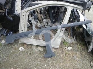 Боковина правая Volkswagen Transporter T5 2003 - 2014