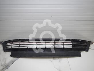 Решетка в бампер Toyota RAV 4 IV [CA40] 2012 - 2019