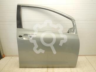 Дверь передняя правая Toyota Yaris 2005 - 2011