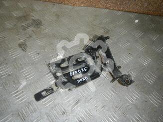 Кронштейн (сопут. товар) Volkswagen Polo V (Sedan RUS) 2011 - 2020