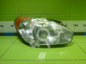 Фара правая Hyundai Verna II 2005 - 2010