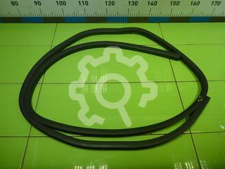 Уплотнитель двери Ford Fusion 2002 - 2012