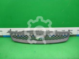 Решетка радиатора Ford Fiesta V [Mk5] 2002 - 2008