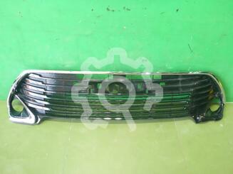 Решетка в бампер Toyota Camry VII [XV50] 2011 - 2018