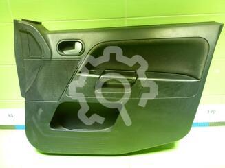 Обшивка двери передней правой Ford Fusion 2002 - 2012