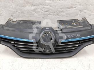 Решетка радиатора Renault Logan II 2012 - н.в.