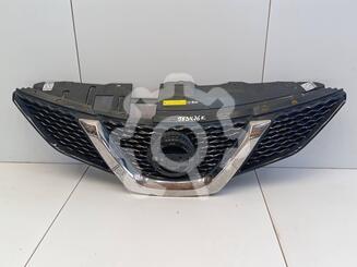 Решетка радиатора Nissan Qashqai (J11) c 2014 г.