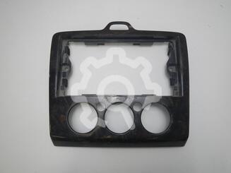 Рамка магнитолы Ford Focus II 2005 - 2011