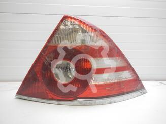 Фонарь задний правый Ford Mondeo III 2000 - 2007