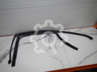 Уплотнитель стекла двери Mercedes-Benz C-Klasse IV W205 2014 - 2021