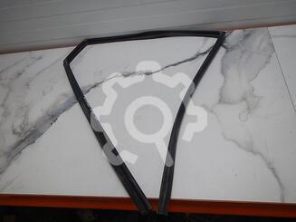 Уплотнитель стекла двери Mazda 3 I [BK] 2003 - 2009