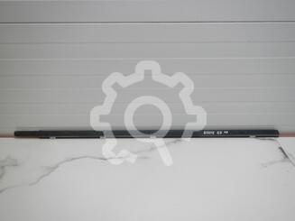Накладка стекла переднего правого Nissan Qashqai (J10) 2006 - 2014