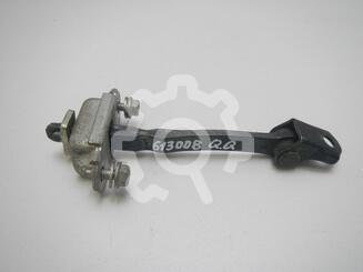 Ограничитель двери Nissan Qashqai (J10) 2006 - 2014