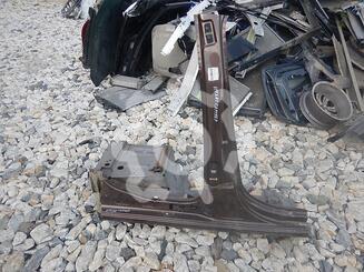 Стойка центральная правая Peugeot Partner 2008 - н.в.