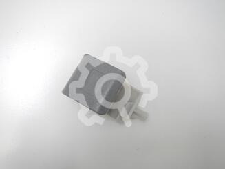 Ручка открывания капота Toyota Corolla IX [E120, E130] 2000 - 2007