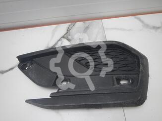 Решетка в бампер Lada Vesta 2015 - н.в.