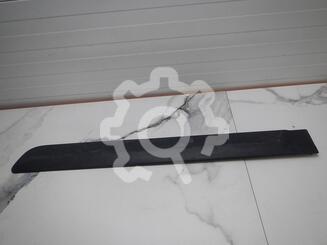 Молдинг двери задней левой Lada Largus 2012 - н.в.