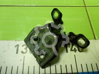 Петля двери Lada Vesta 2015 - н.в.