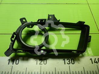 Рамка фары противотуманой левой Mazda 5 I [CR] 2005 - 2010