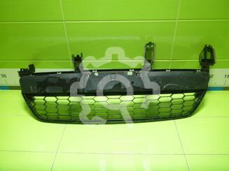 Решетка в бампер Mazda 2 II [DE, DE2] 2007 - 2014