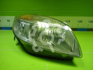Фара правая Skoda Fabia II 2007 - 2014