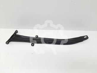 Растяжка столбов Mercedes-Benz C-Klasse III W204 2006 - 2015