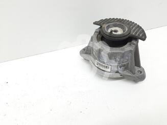 Опора двигателя Mercedes-Benz C-Klasse III W204 2006 - 2015