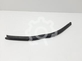 Уплотнитель капота Mercedes-Benz C-Klasse III W204 2006 - 2015