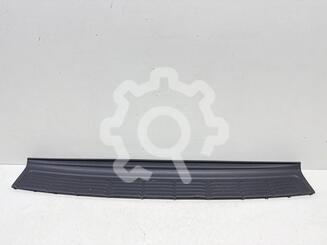 Накладка бампера заднего Toyota Land Cruiser [200] 2007 - 2021