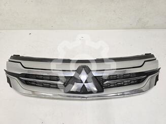 Решетка радиатора Mitsubishi Pajero Sport III 2015 - н.в.