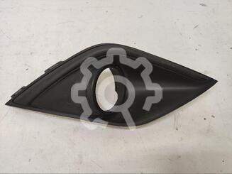 Рамка фары противотуманой правой Mitsubishi Outlander III 2012 - 2024