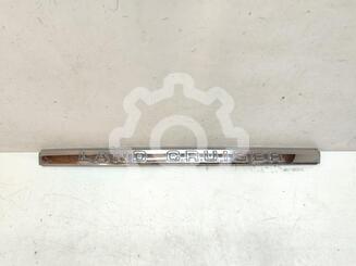 Накладка крышки багажника Toyota Land Cruiser [200] 2007 - 2021