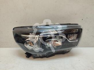 Фара правая Lada Vesta 2015 - н.в.