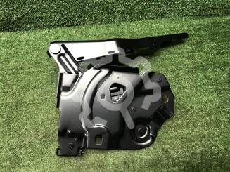 Петля капота Porsche Panamera II 2016 - 2023