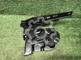 Петля капота Porsche Panamera II 2016 - 2023