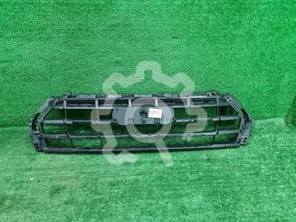 Кронштейн решетки радиатора Audi Q5 II 2017 - н.в.